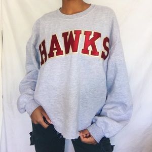 HAWKS CROPPED GRAY CREWNECK